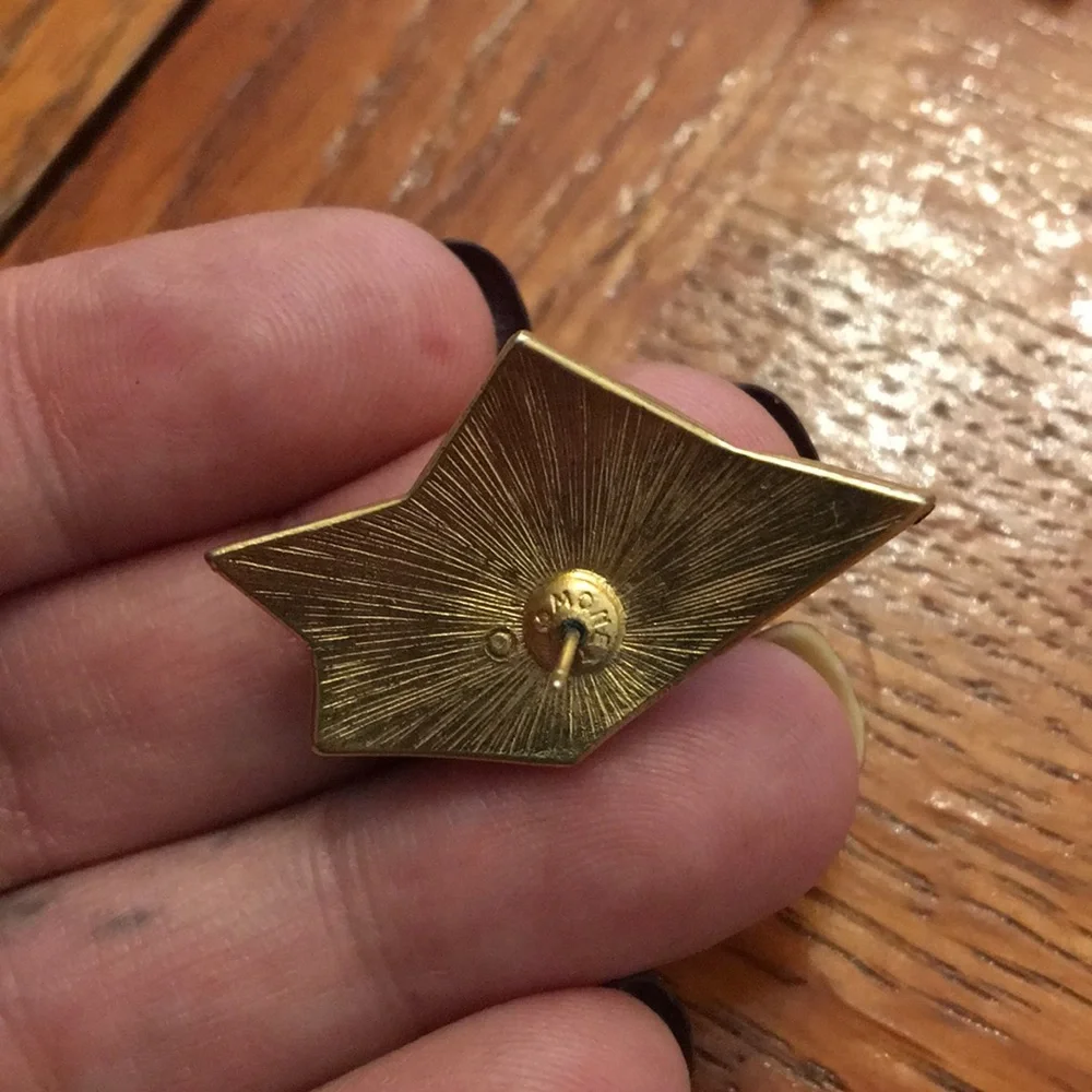 🎁GIFT🎁 Vintage MONET gold fan earrings - Picture 8 of 11